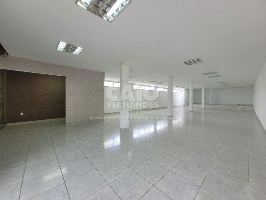 Prédio comercial na Cidade da Esperança