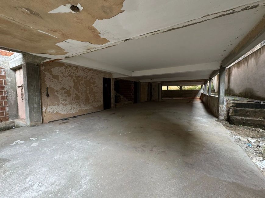 Excelente Imóvel Comercial Para Clinicas e Escritórios com 375m² de área construída.