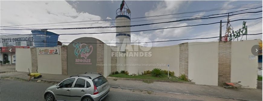 Prédio comercial em Igapó
