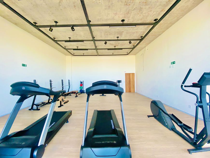 EXCELENTE LOTE DE ESQUINA NO CONDOMINIO SUBSET BOULEVARD- 334M2.