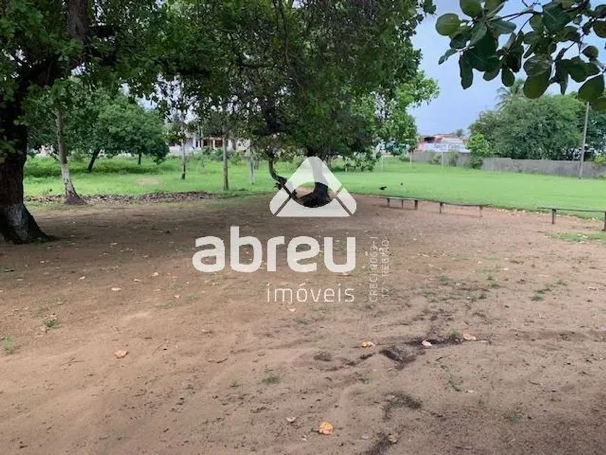 Área em Pajuçara.