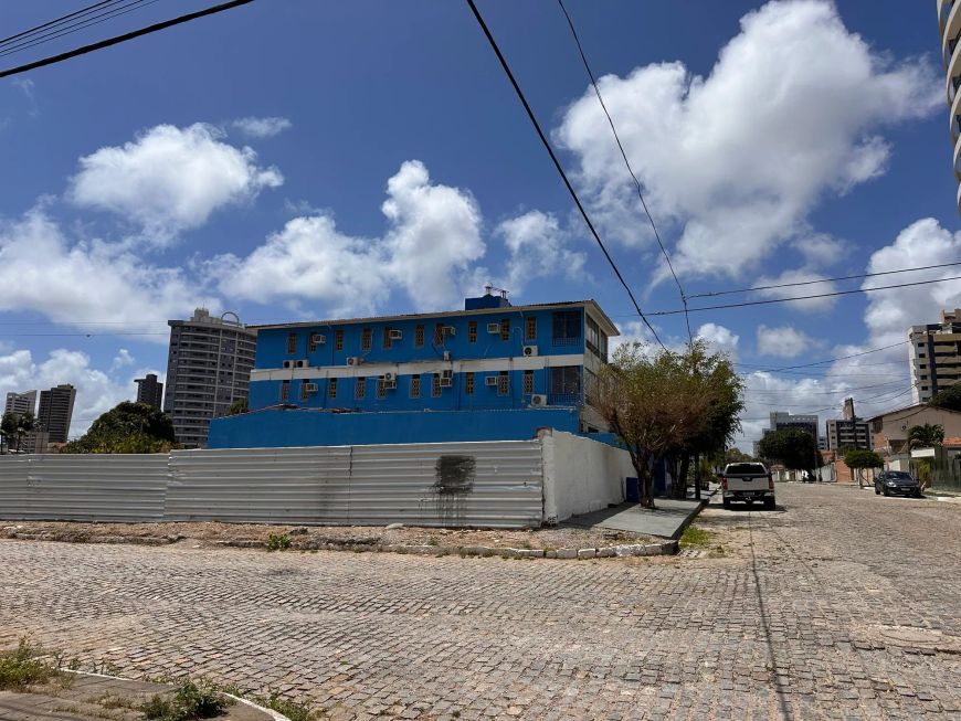 Vende-se Pousada na Praiade Ponta Negra