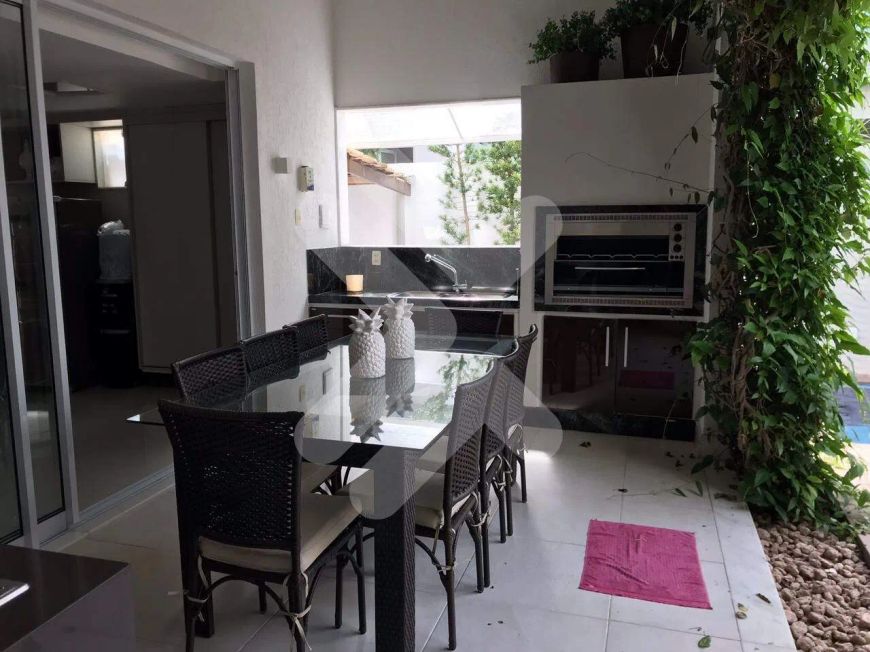 Casa à venda em Candelária (Natal/RN) | West Side Boulevard | 4 suítes - 450m²