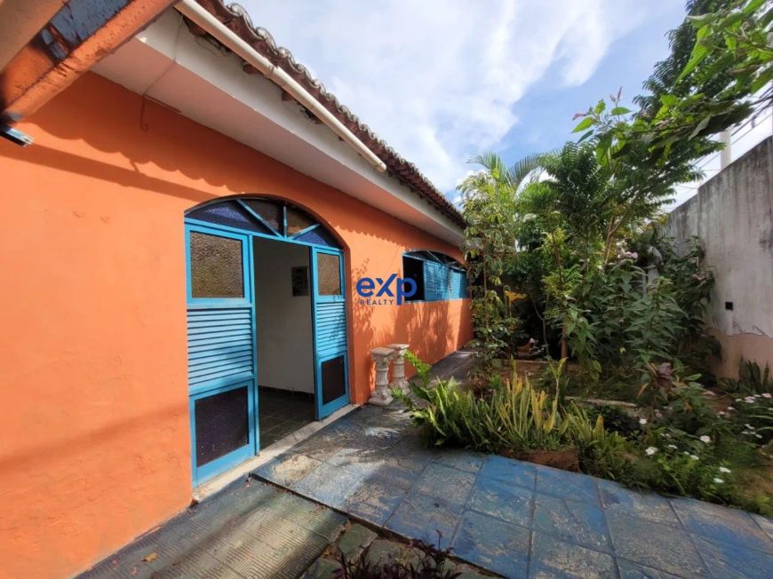 Excelente casa em capim macio para moradia, colégio ou empresa.