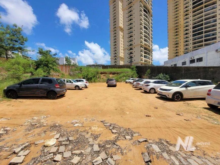 Terreno com localização privilegiada à venda, 840 m² por R$ 1.100.000 - Candelária - Natal/RN