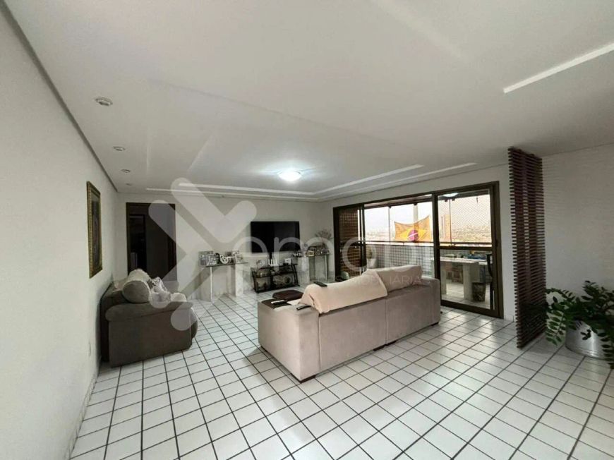 Apartamento à venda em Lagoa Nova (Natal/RN) | Edif. Jardim Portugal | 4 suítes - 242m²