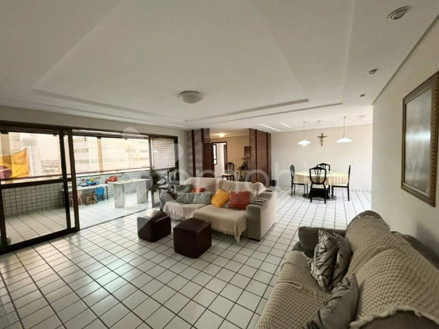 Apartamento à venda em Lagoa Nova (Natal/RN) | Edif. Jardim Portugal | 4 suítes - 242m²