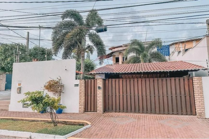 Linda Casa Duplex com Piscina e Churrasqueira à Venda em Capim Macio, Natal-RN