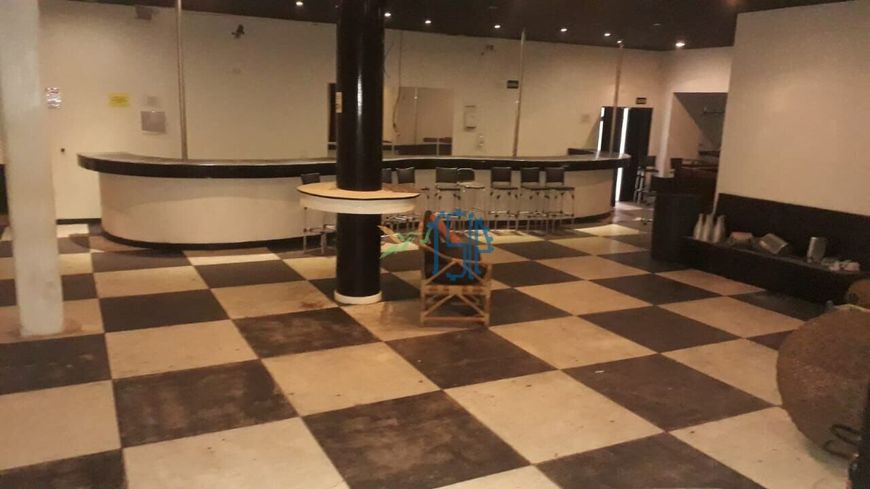 Prédio Comercial/ boate/ casa de show/ pub/ swing/ casa noturna