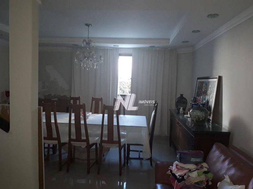 Excelente Casa em Lagoa Nova - com 250m² 5Dormitorios - Com Piscina