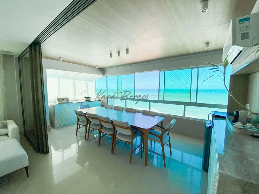 Apartamento com 4 suítes e frente mar em Areia Preta