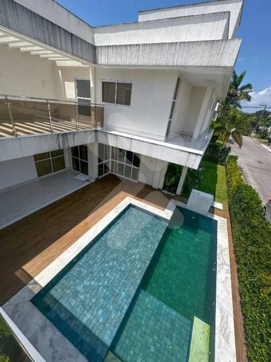 Casa à venda em Ponta Negra | Cond. Ponta Negra Boulevard | 4 suítes + DCE | 5 suítes - 450m²