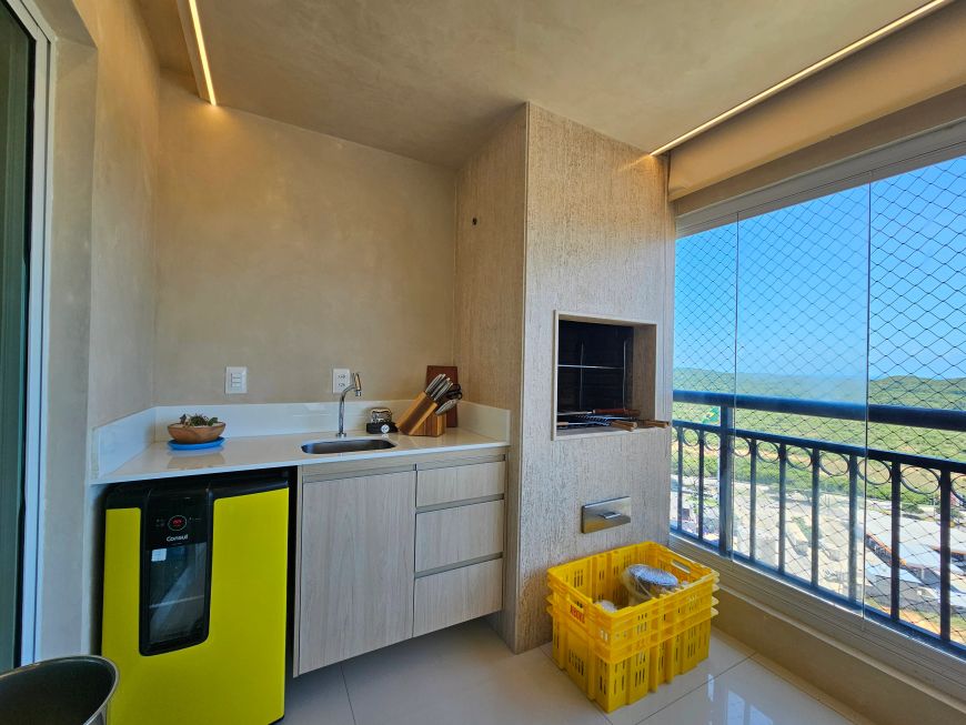 Apartamento com 3 suítes em Capim Macio