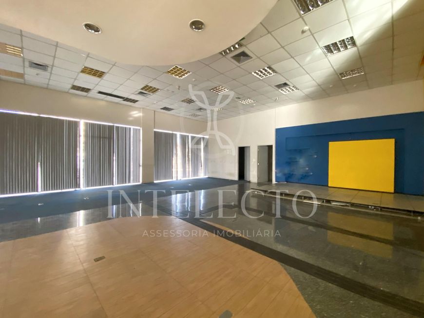 Alugo Prédio comercial esquina Lagoa Nova