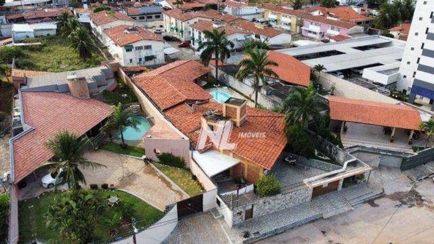 Casa em Capim Macio - 1000m² - proximo ao Sal e Brasa