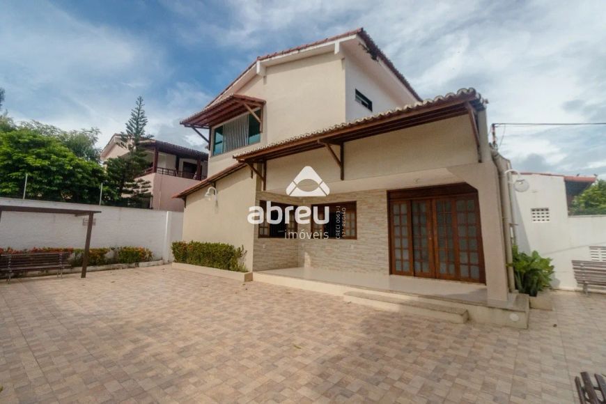 EXCELENTE CASA EM LAGOA NOVA