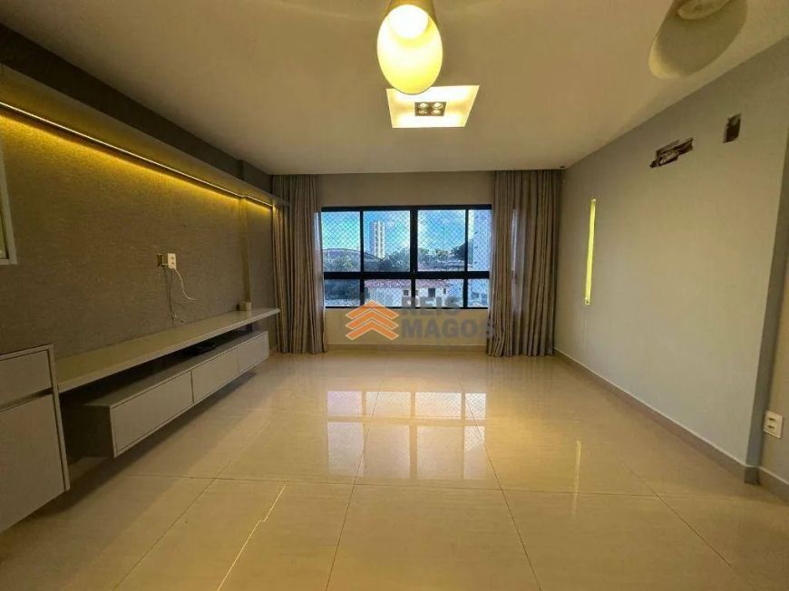 Apartamento com 3 dormitórios sendo 1 suíte e 2 semissuítes à venda, 100 m² por R$ 595.000 - Barro V