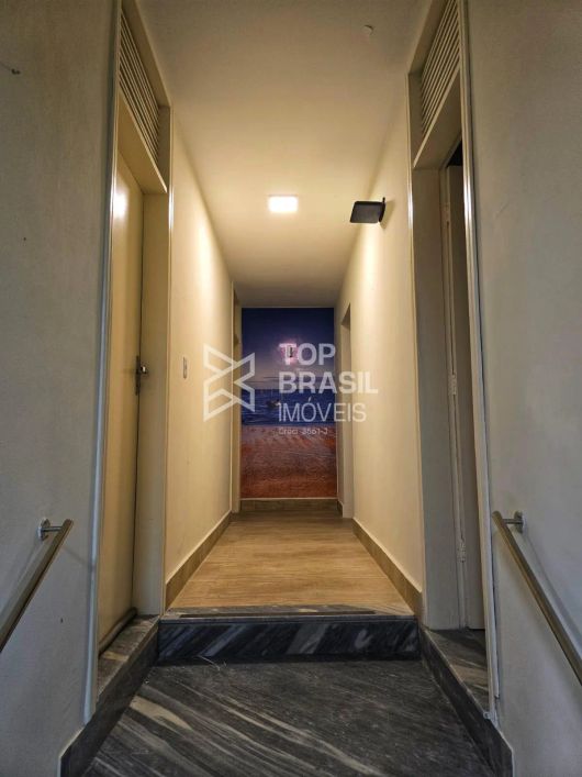 Casa de Esquina Comercial no Barro Vermelho