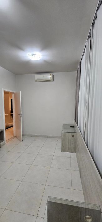 Sobrado para venda tem 500 metros quadrados com 6 quartos em Tirol - Natal - RN