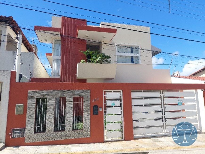 CASA CHARMOSA A VENDA NO BAIRRO DE CAPIM MACIO