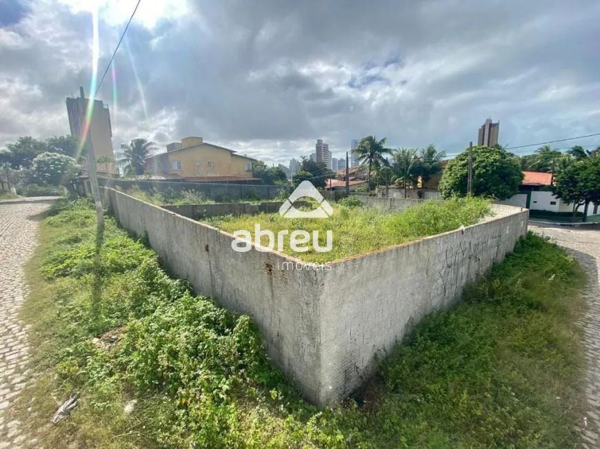 Terreno em Ponta Negra.