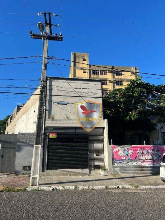 Prédio comercial localizado no Tirol / Petrópolis - Natal/RN.