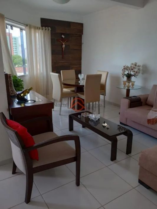 Excelente apartamento (reformado) com 140 m², lado sombra localizado no Barro Vermelho