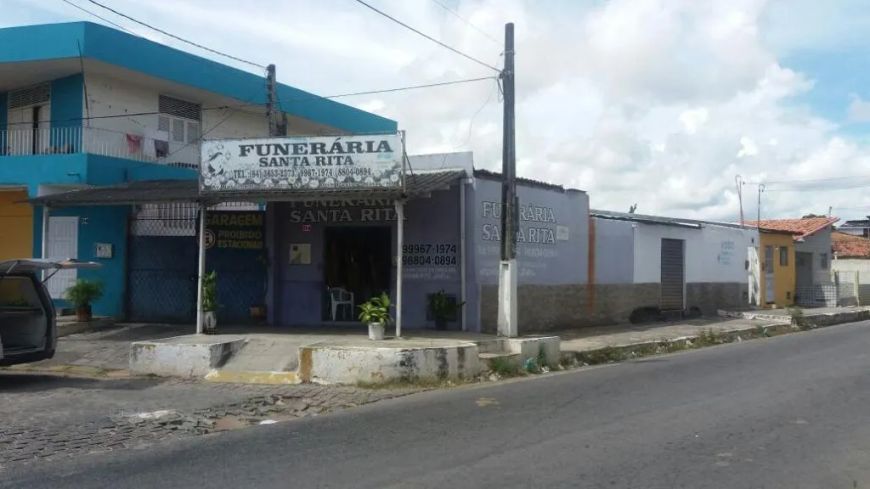 Casa com 5 dormitórios à venda, 200 m² por R$ 700.000,00 - Bom Pastor - Natal/RN