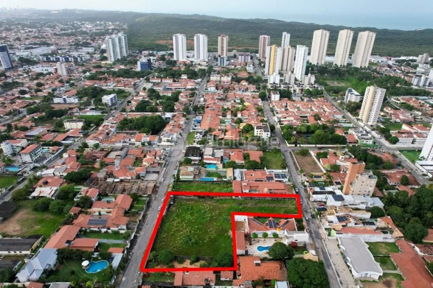 Terreno em Capim Macio - 4.000m²