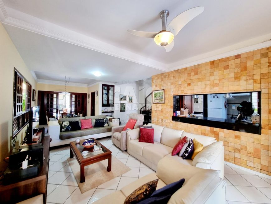 Casa duplex em Capim Macio