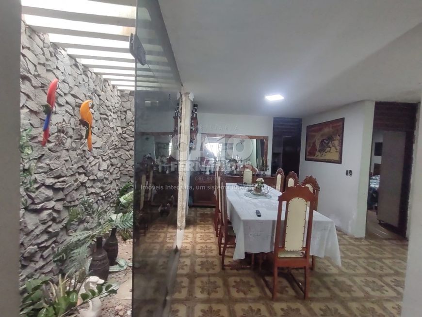 Casa em Lagoa Nova