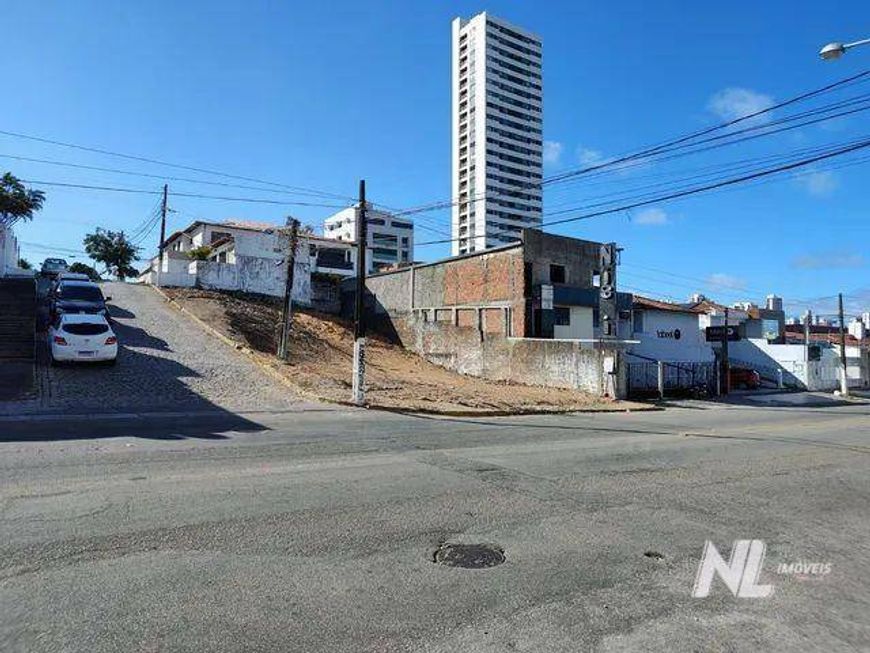 Terreno com 420m², na Av Jaguarari, vizinho a Padaria São Miguel