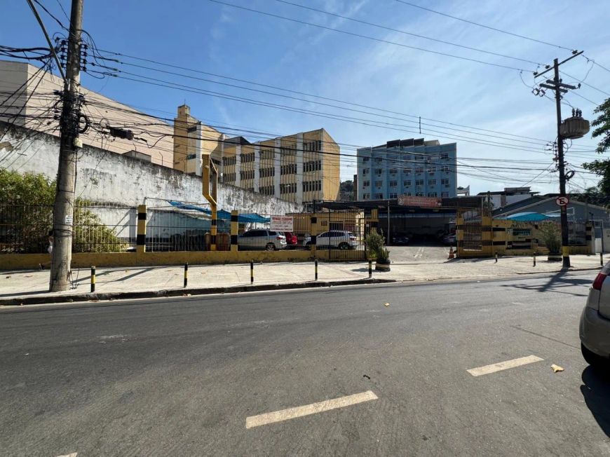 TERRENO COM 965M2 PLANO CENTRO DE BONSUCESSO