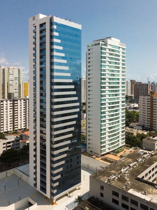 SALA COMERCIAL NO MANHATTAN BUSINESS no TIROL - 69,00m²