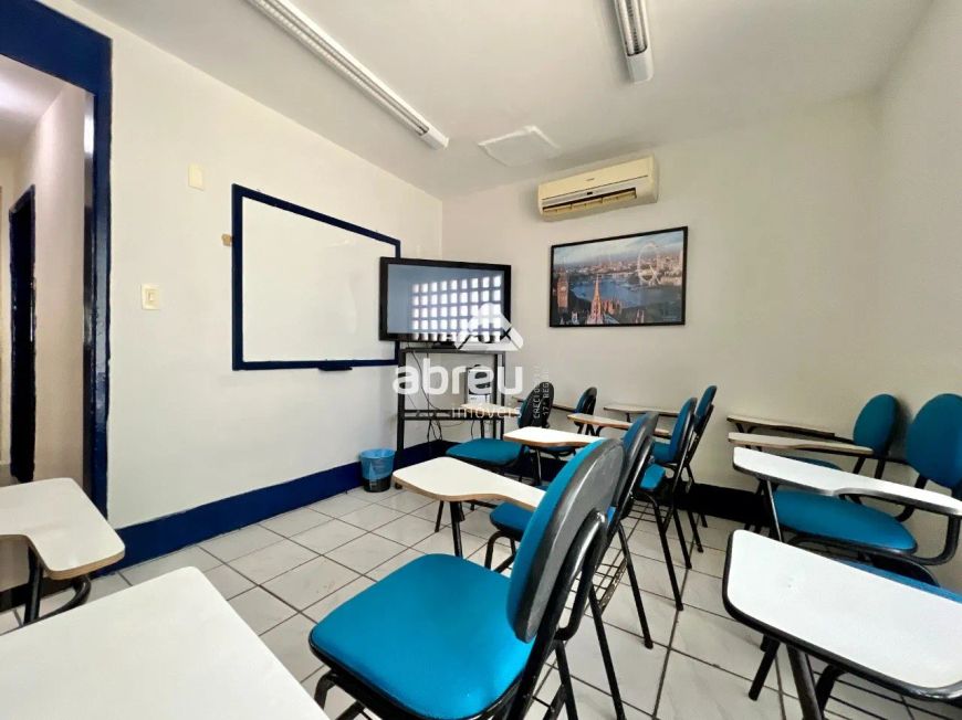 Prédio Comercial à venda e aluguel em Natal