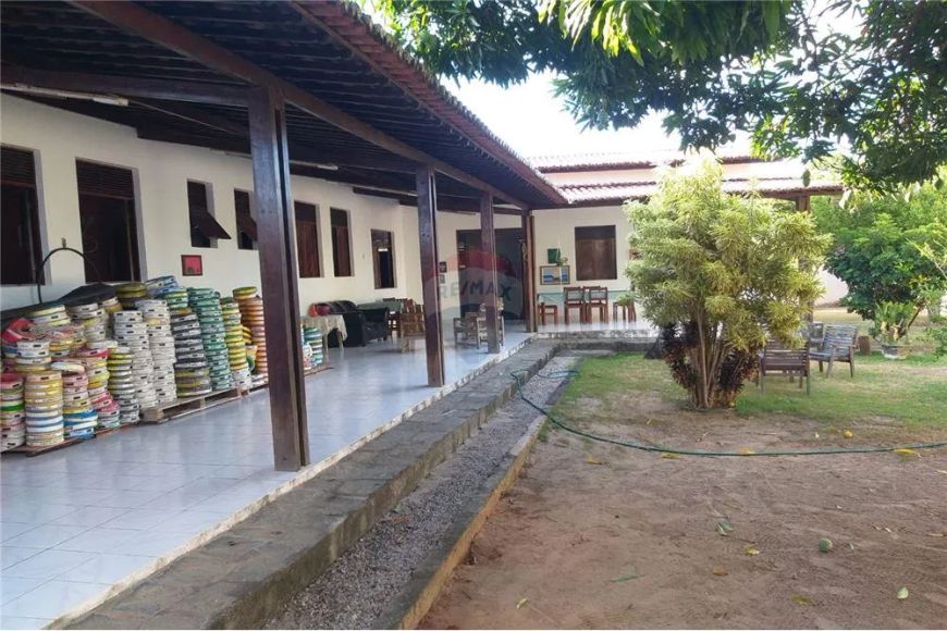 "Descubra Sua Casa dos Sonhos em Capim Macio!"