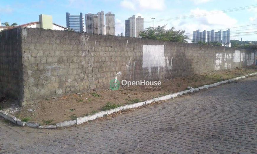 Terreno à venda, 700 m² por R$ 550.000,00 - Candelária - Natal/RN