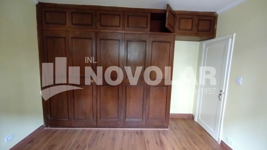 Apartamento de 2 Dormitórios, Amplo e Reformado, Próximo ao Metrô , Rua Amaral Gama!