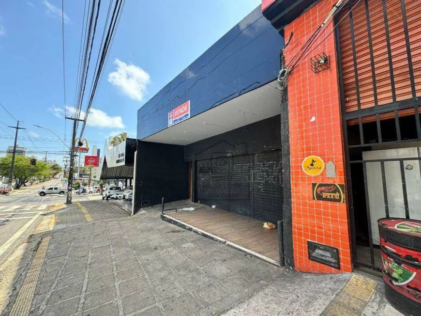 Prédio Comercial Amplo à Venda na Prudente de Morais – Ideal para Diversos Segmentos! 355 m² - Lagoa
