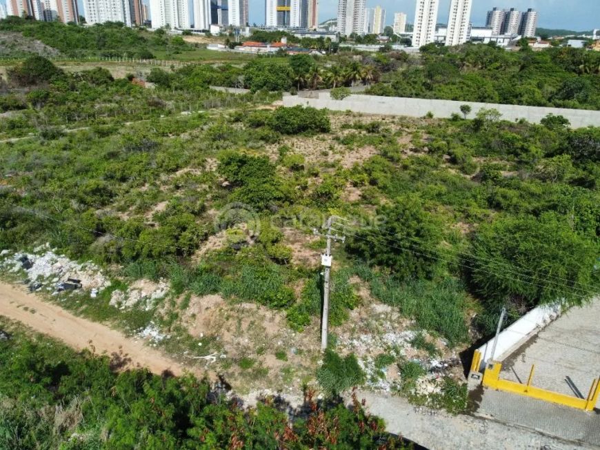 Terreno à venda em Ponta Negra