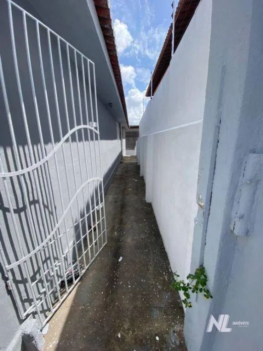 Casa com 300m² em ótima localização em Dix