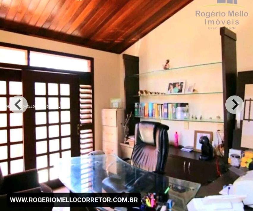 Casa Térrea c/area1000mts² 4/4 sendo 3 suites 1 c/closet 580mts²Const. em Capim Macio - Natal - RN