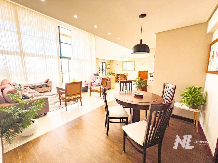 Cobertura linear com 260m² em Lagoa Nova - 4suites