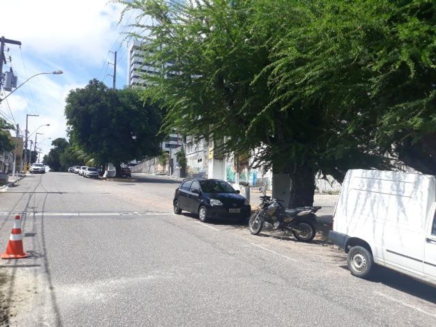 Terreno em Petrópolis, na Av. Floriano Peixoto, em Natal/RN
