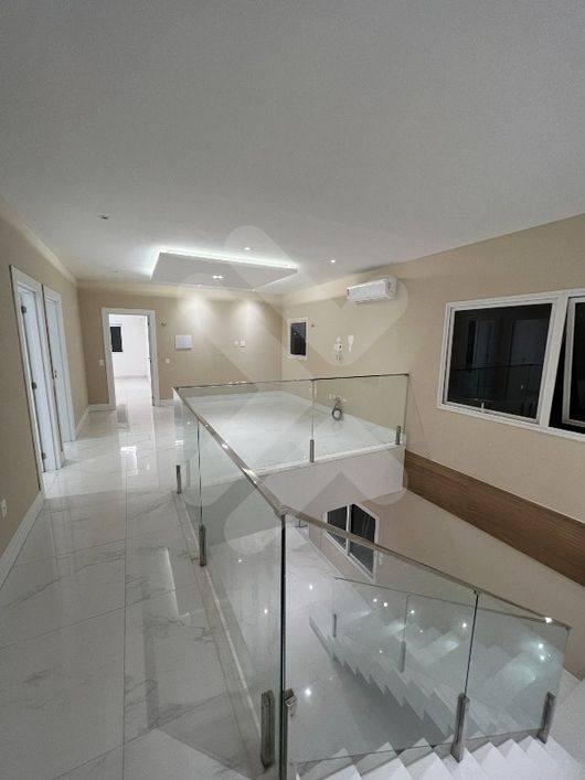 Casa Duplex à venda em Ponta Negra (Natal/RN) | Cond. Flora Boulevard | 5 suítes - 435m²