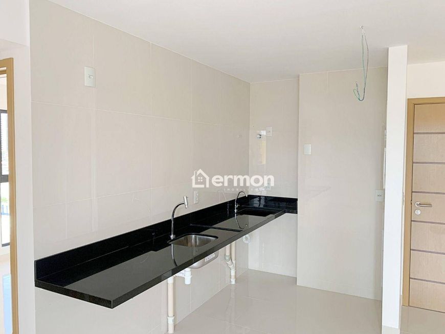 Apartamento com 2 dormitórios à venda por R$ 320.000,00 - Capim Macio - Natal/RN