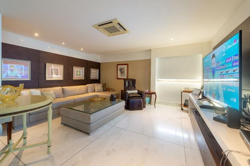 Apartamento 424m², 4 suítes em Areia Preta