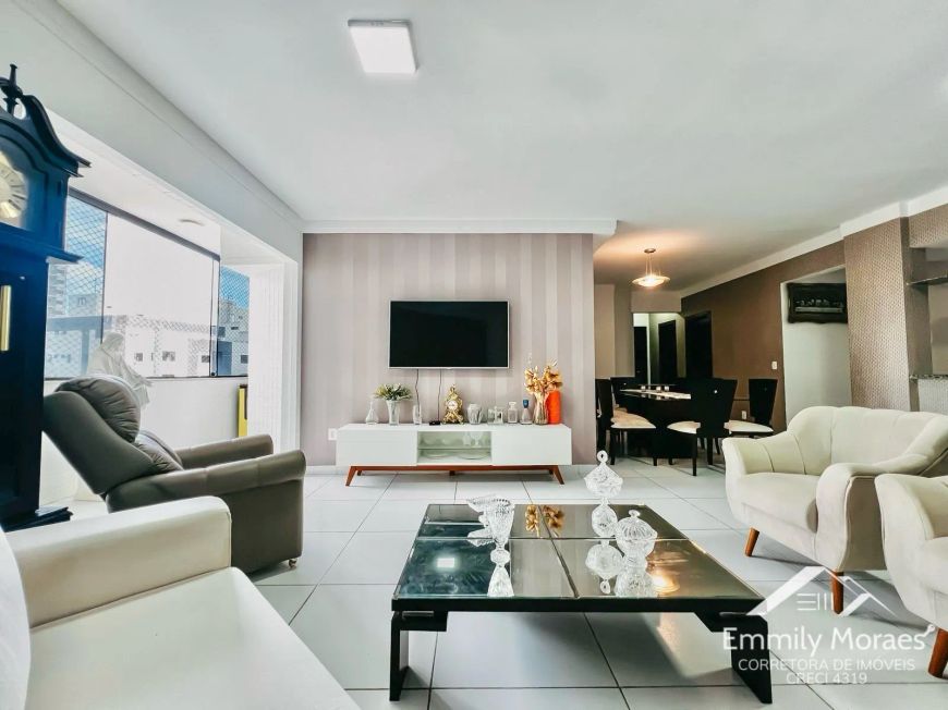 Vendo Apto Super Espaçoso de 171m² - 4/4 sendo 2 suites no Res. Rayssa Lopes - Barro Vermelho