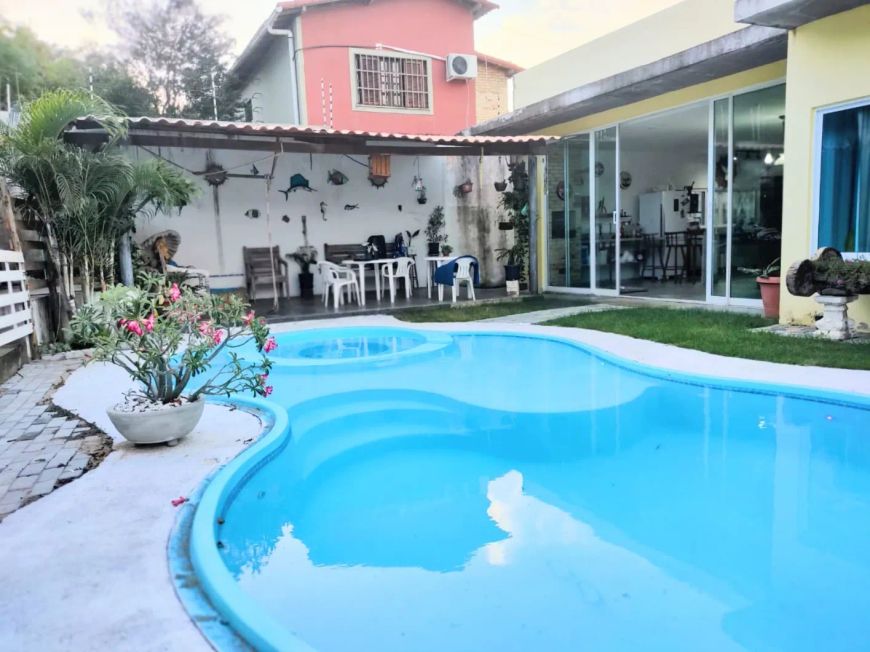 Casa à venda em Capim Macio, Natal - Encontre seu novo lar!
