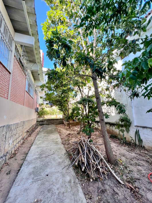 CASA COMERCIAL DUPLEX NO BAIRRO BARRO VERMELHO/TIROL - 5/4 - 400 m²
